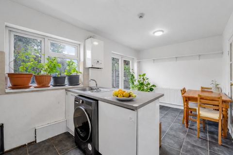 3 bedroom semi-detached house for sale, Wellington Road South, Hounslow TW4