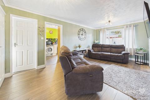 undefined, Heath Road, Uttoxeter