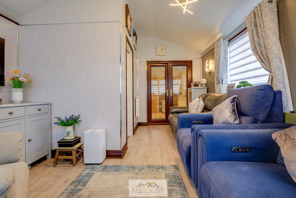 Sitting room 1.3