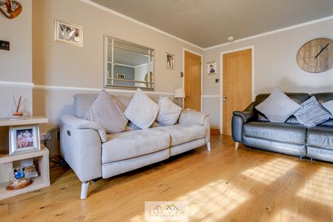 4 bedroom semi-detached house for sale, Reavill Close, Sheffield S25