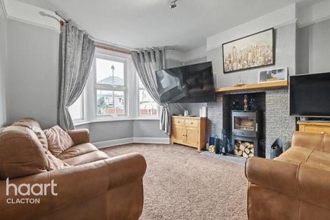 3 bedroom detached house for sale, West Avenue, Clacton-On-Sea