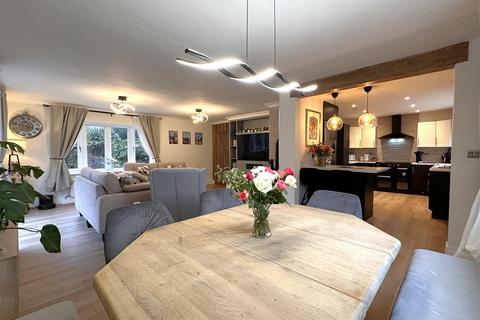 undefined, Swinderby Road, Collingham, Newark