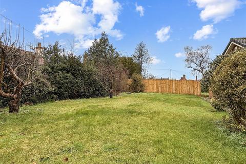 undefined, Swinderby Road, Collingham, Newark