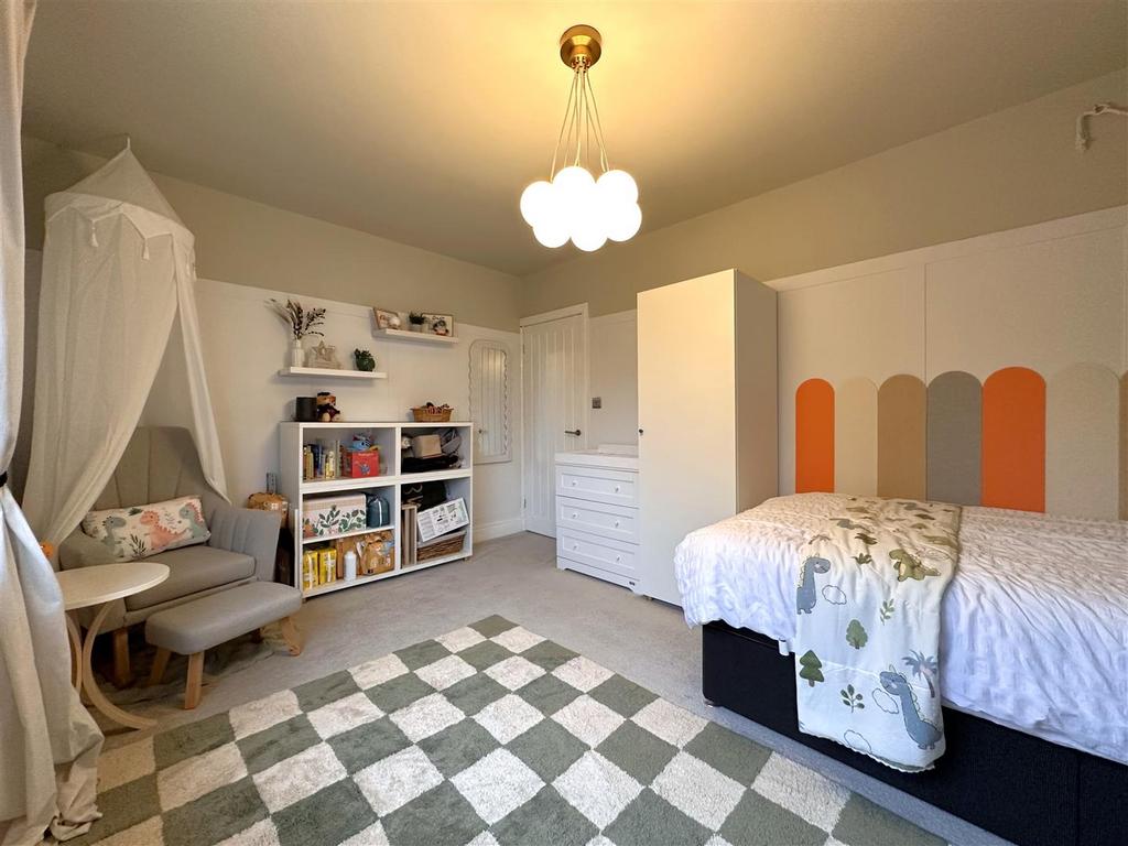 Second Bedroom 031