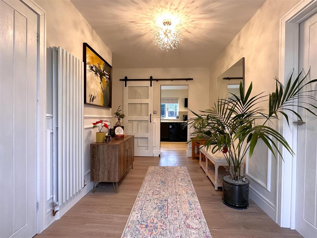Inviting Reception Hall 097