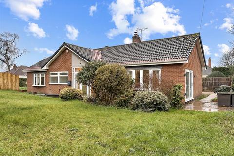 3 bedroom detached bungalow for sale, Swinderby Road, Collingham, Newark