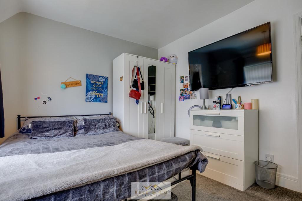 Bedroom 2.3