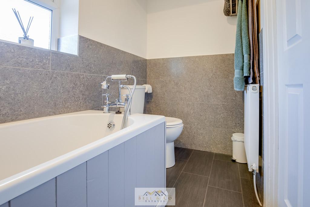 Bathroom 1.1