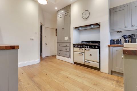5 bedroom end of terrace house for sale, CLEVELAND ROAD, HUDDERSFIELD, HD1