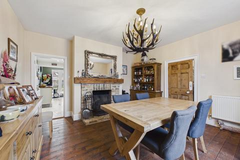4 bedroom detached house for sale, Lincoln Road, Wragby LN8