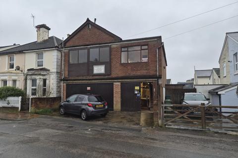 Industrial unit for sale, 17 Avon St Tunbridge Wells TN1 2JG