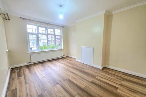 2 bedroom apartment to rent, Woodcock Hill, Harrow