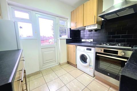 2 bedroom apartment to rent, Woodcock Hill, Harrow