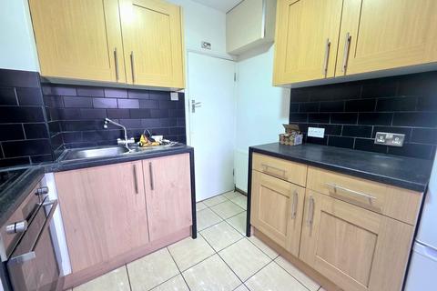 2 bedroom apartment to rent, Woodcock Hill, Harrow
