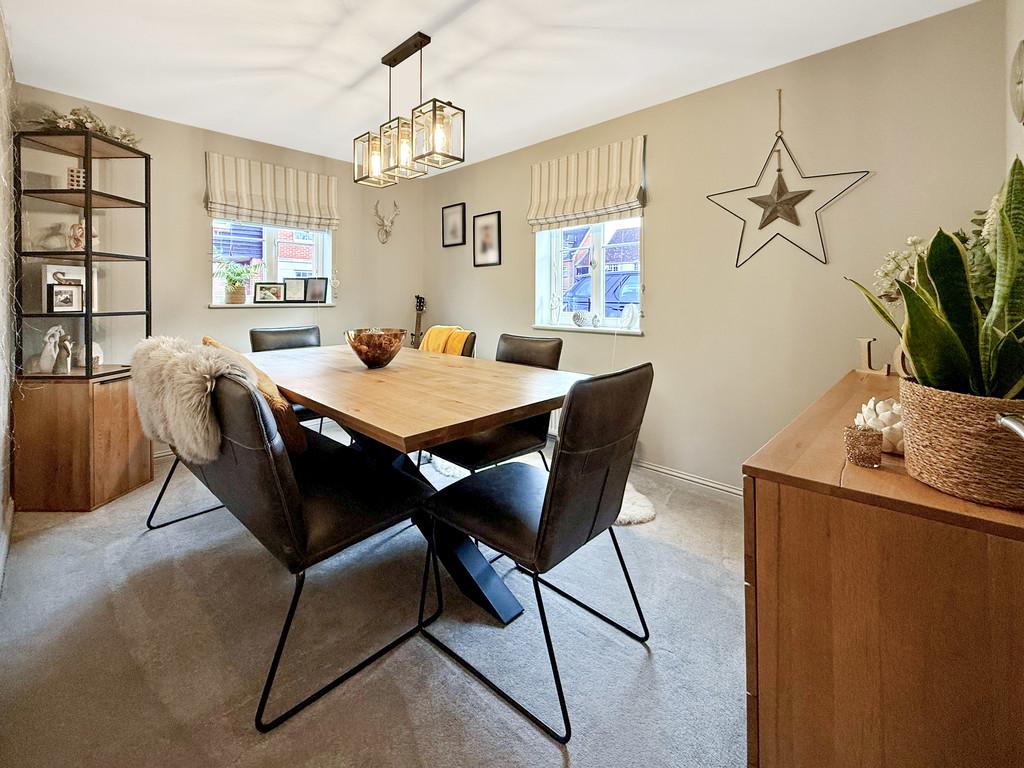 7 Shepherd dining room