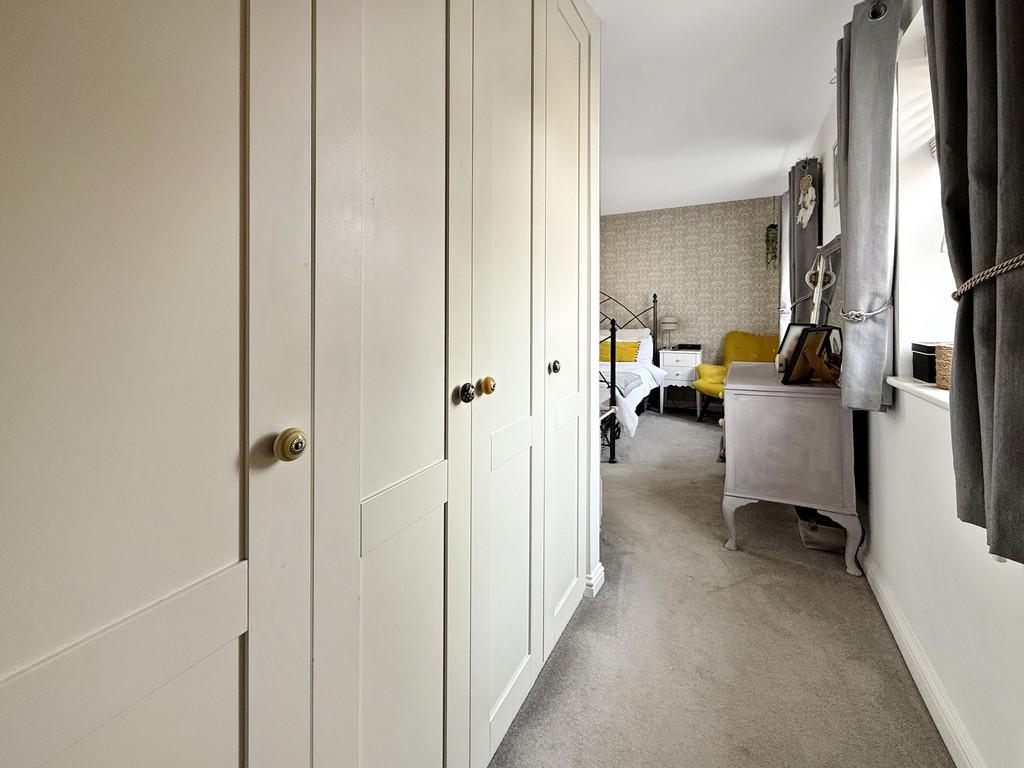 7 Shepherd bedroom (2)