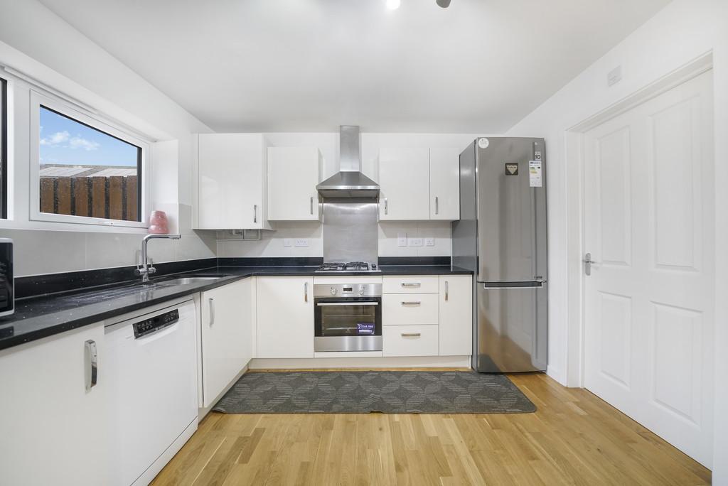 5 Duffy Avenue - df MLeml RDMQCz0 LPz1ts