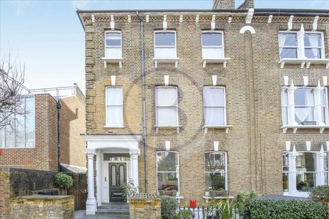 4 bedroom flat for sale, Lady Somerset Road, London