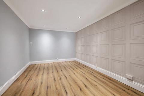 undefined, Brackendale Avenue, Basildon