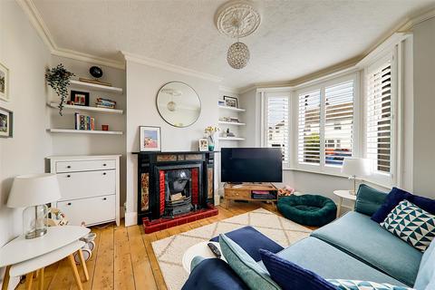 3 bedroom terraced house for sale, Queen Street, Broadwater, Worthing, West Sussex, BN14 7BH