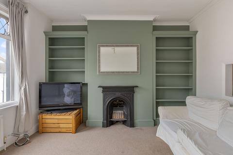 3 bedroom flat to rent, Kingswood Road, London, SW2 4JN