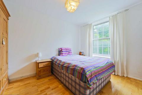 2 bedroom flat to rent, Wolseley Street, London SE1