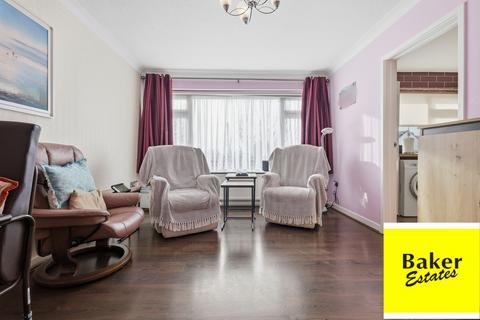 2 bedroom maisonette for sale, Margaret Way, Redbridge IG4