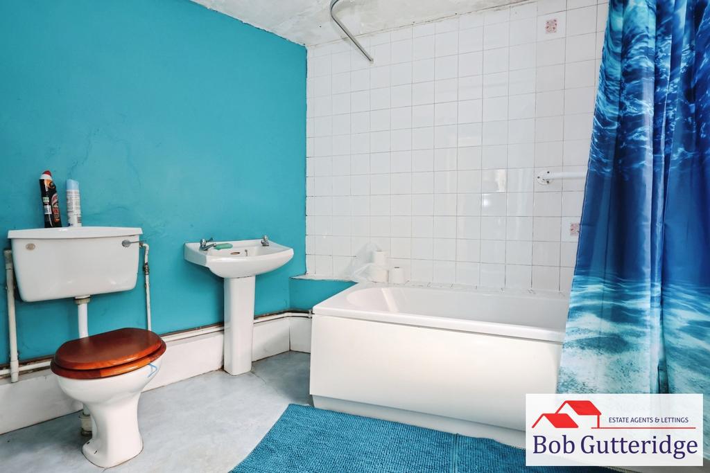 Ground floor bathroom