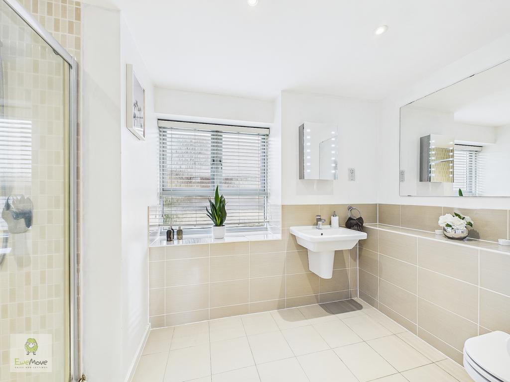 Ensuite