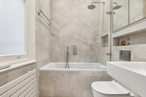 2 bedroom flat for sale, Courtfield Gardens, Earls Court, London