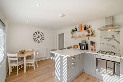 undefined, Hatherop Road, Fairford, Gloucestershire, GL7