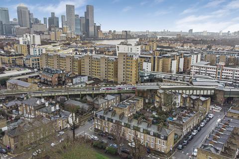 4 bedroom terraced house for sale, York Square, Limehouse, E14