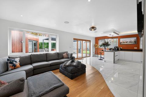4 bedroom detached house for sale, Dorrita Avenue, Waterlooville