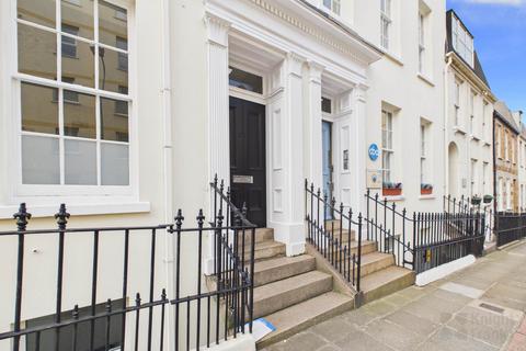 2 bedroom flat for sale, Flat 2, 27 Pier Road, St Helier