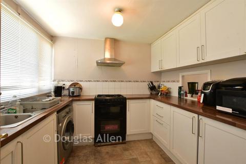 3 bedroom terraced house for sale, Rettendon Gardens, Wickford SS11