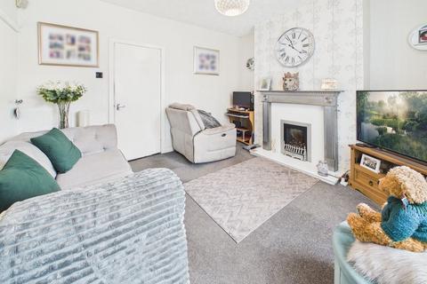 2 bedroom end of terrace house for sale, Chaucer Road, Middleton, Manchester, M24