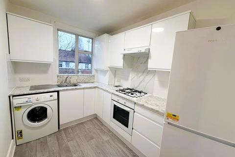 1 bedroom flat to rent, Queens Avenue, Greenford UB6