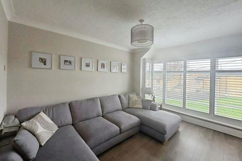 4 bedroom semi-detached house for sale, East Hill, South Darenth, Dartford, DA4 9AW