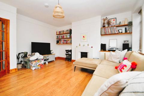 undefined, Brooksville Avenue, London