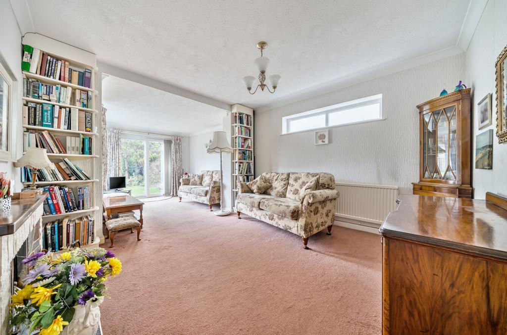 Sitting/Family Room