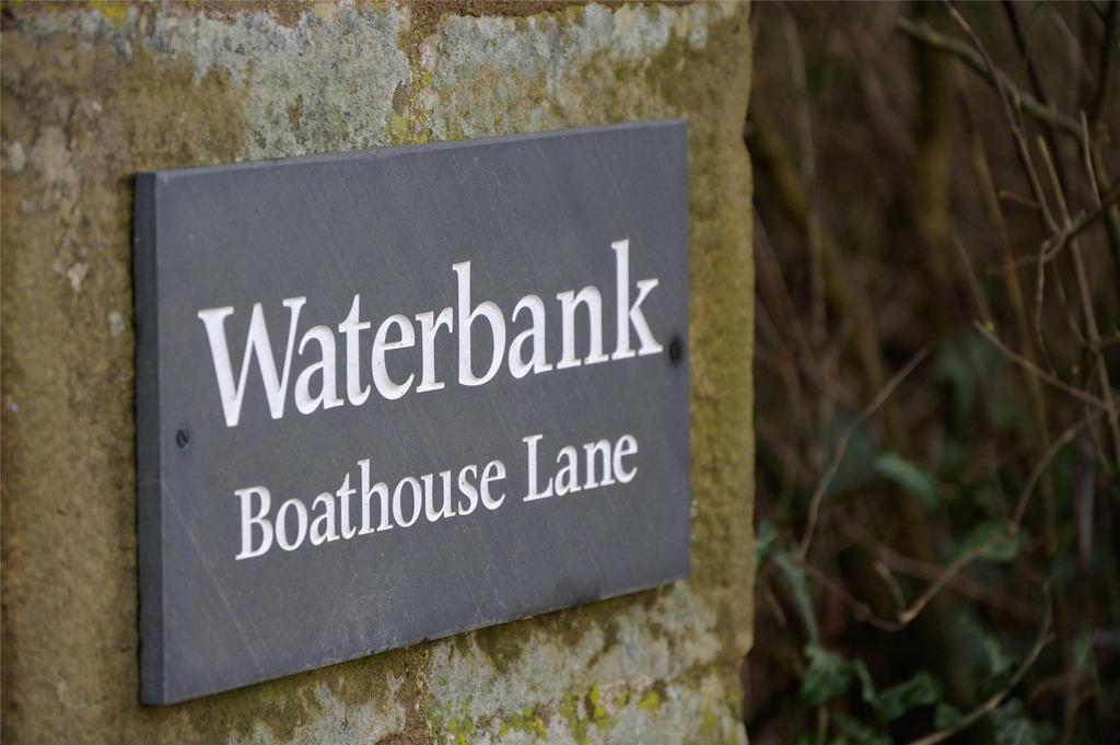 Waterbank