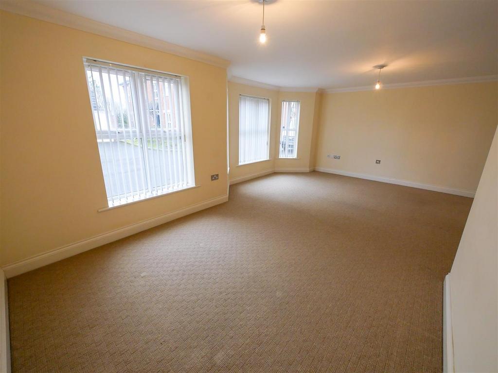 Living room / dining room