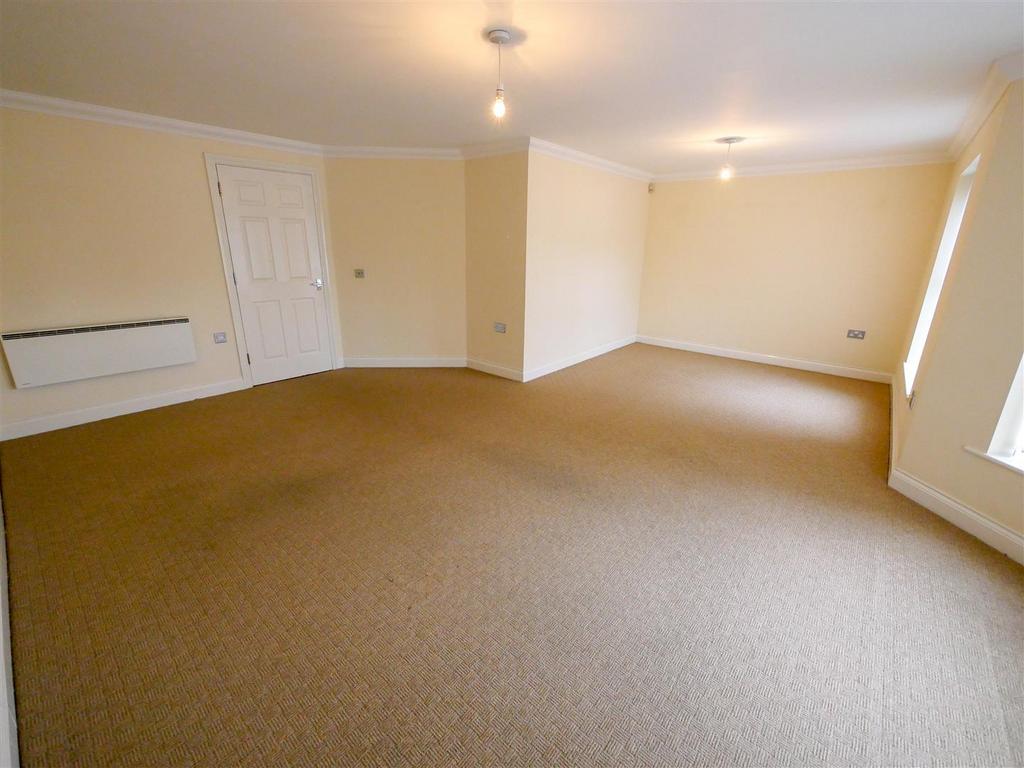 Living room / dining room