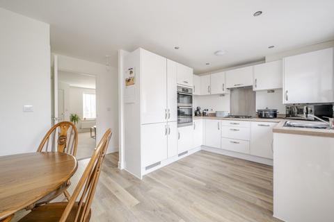3 bedroom semi-detached house for sale, Wheatsheaf Avenue, Uckfield