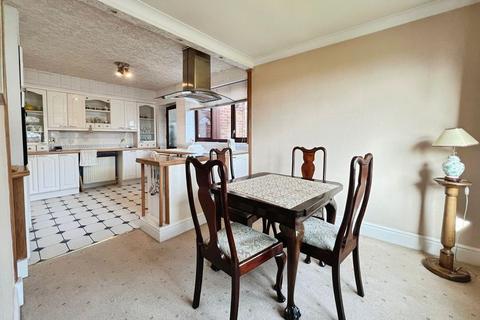 4 bedroom detached house for sale, High Meadows, Bromley Cross