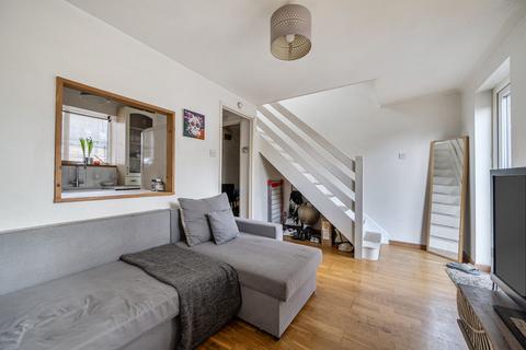 Emerald Close, London