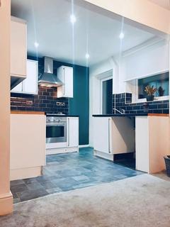 2 bedroom semi-detached house for sale, Rufford Drive, Manchester