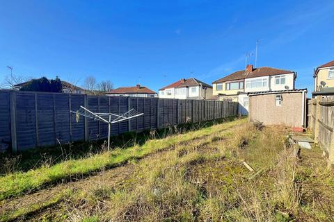 3 bedroom semi-detached house for sale, Neal Avenue, Southall