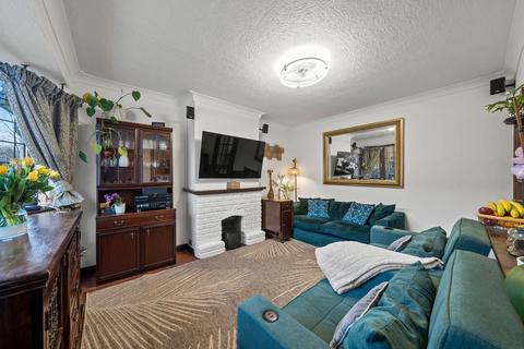 2 bedroom terraced house for sale, Arlington Drive, Carshalton