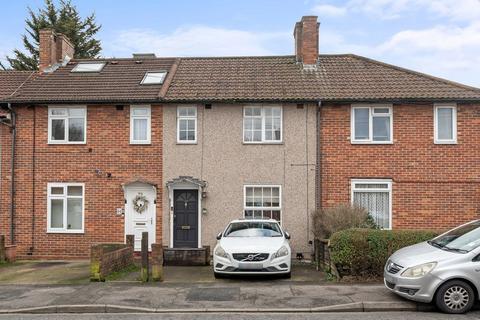 3 bedroom terraced house for sale, Thornton Road, Carshalton